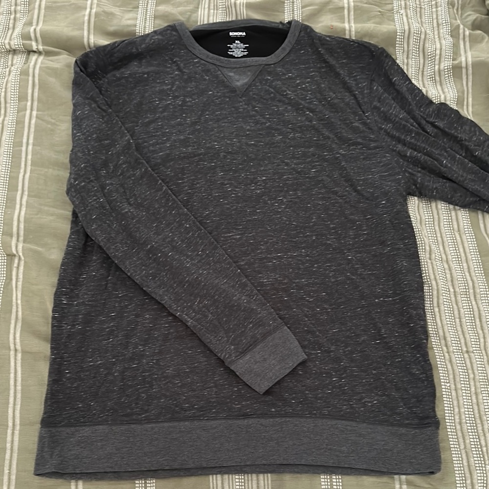 MOVING SALE! Men’s clothing bundle - Picture 3 of 7